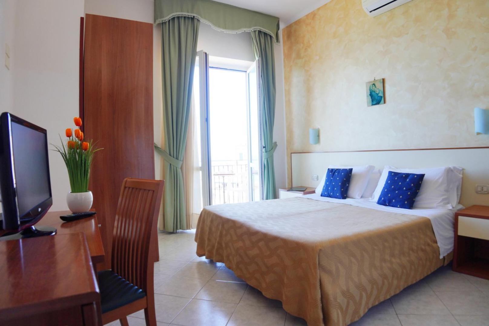 New Hotel Sonia Santa Maria di Castellabate Exterior foto